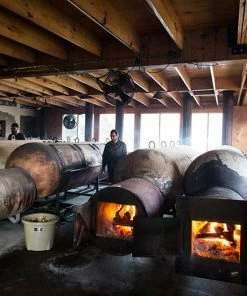 YETI Tank&reg; 45 Ice Bucket -OUTDOOR LIVING Store 16371833 4 LRG