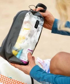 NITE IZE RunOff&trade; Waterproof Toiletry Bag -OUTDOOR LIVING Store 19495696 6 1500.27022019014019