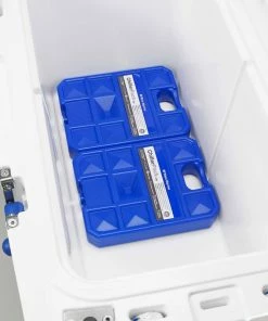 WEST MARINE 5 lb. Chiller Ice Pack -OUTDOOR LIVING Store 19682194 2 1500.23082019080008