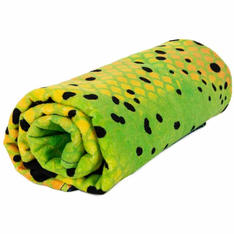 GUY HARVEY 58" x 36" Mahi Scales Towel 5 GUY HARVEY 58" x 36" Mahi Scales Towel - Image 3