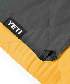 YETI Lowlands&reg; Blanket -OUTDOOR LIVING Store 20528303 5